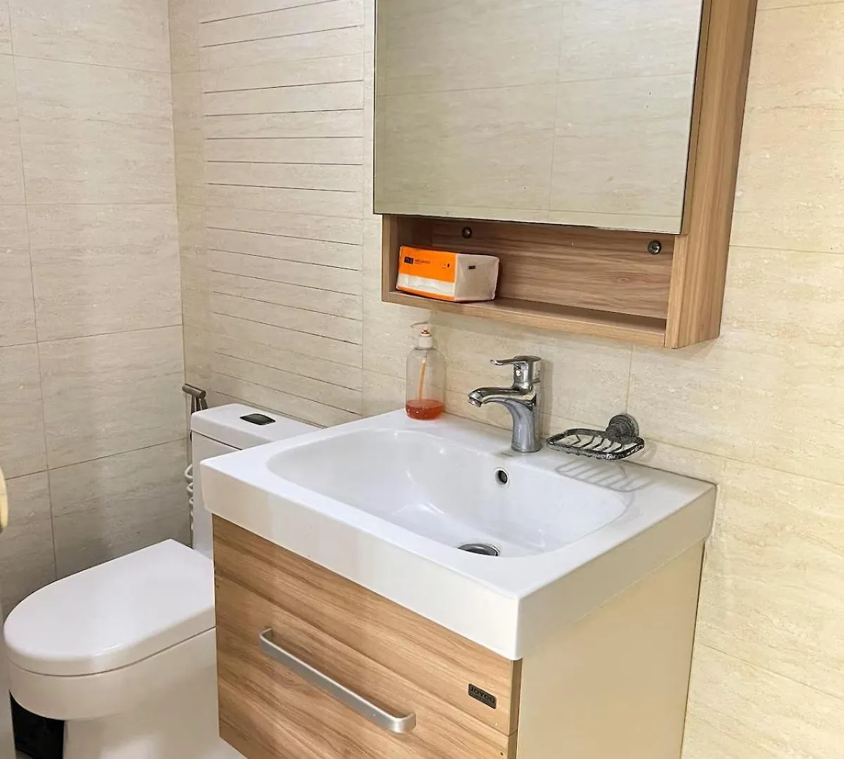 R&R Entire Rental Unit Manila 5*,  Philippines
